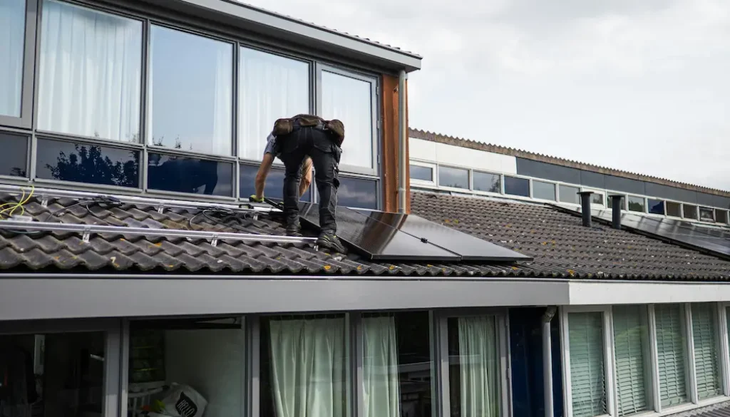 rooftop-solar-panels-kerala